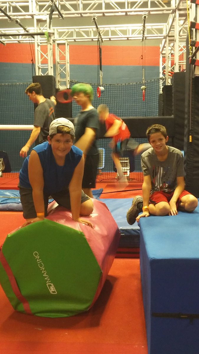CCMS_PSP's tweet photo. I would say #BoysNight @paramountsportscomplex was a hit! A HUGE #ThankYou to @MrBrubakerCCMS @CoachStum and @ccmsPE for organizing such a fun event! #FalconPride #CommUNITY #ccmsdoesthefunstuff https://t.co/nWuBOvQiM8