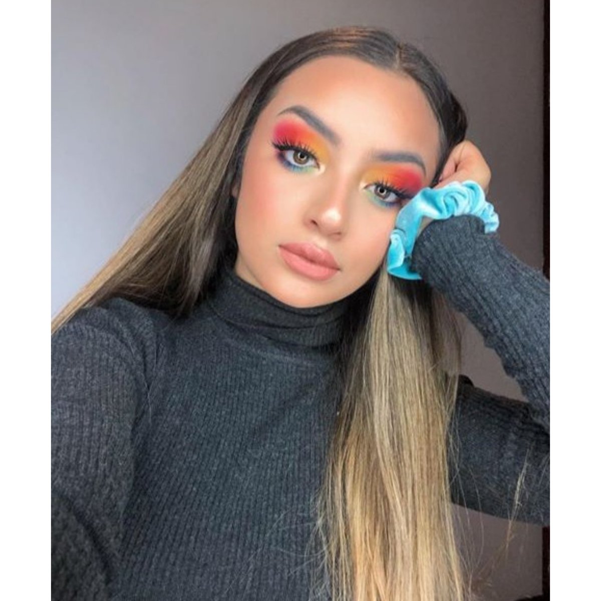 liitlevale's tweet photo. You bring color to my life.🌈 https://t.co/bFv6RTJaJf