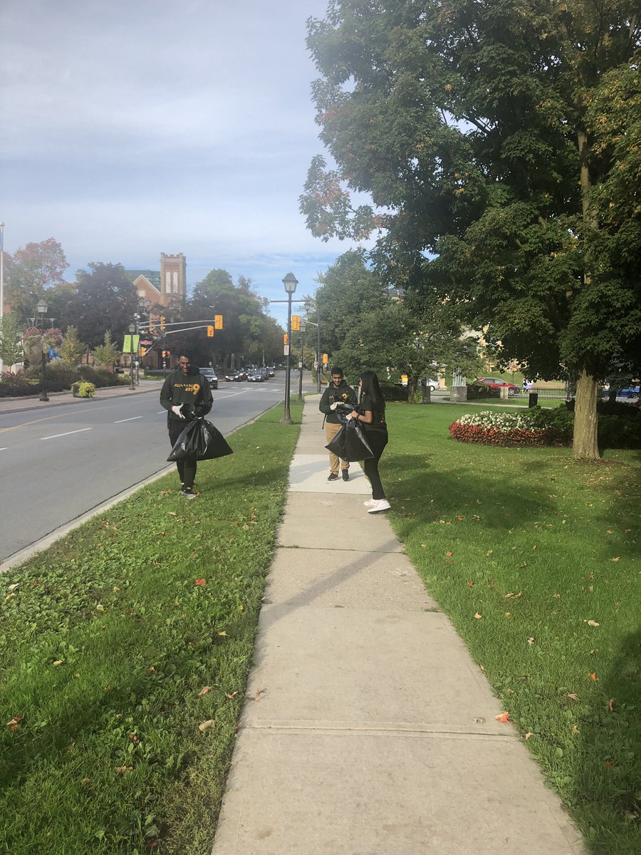 CANFIRST's tweet photo. Team @frc4939 joins the ranks of @FRCTeams who participated in todayβs Community Cleanup Challenge as part of the #FIRSTProjectGreen initiative. It looks as though it was a beautiful day for it πΏπ https://t.co/gCZMuNZfjd