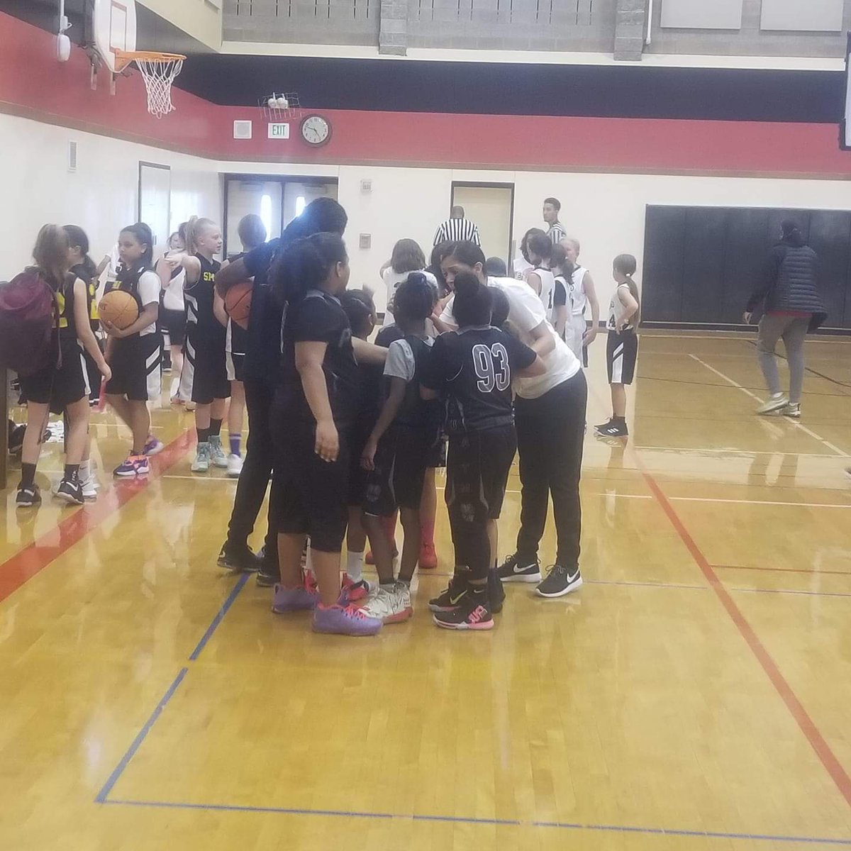 pureatm's tweet photo. Lady PURE 4th grade with the W! https://t.co/VWidnGcAmG