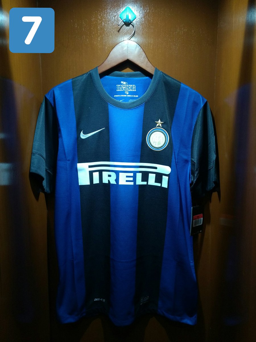 FWDfootballshop's tweet photo. Update #LelangFFS 13:00
#FFS5 BNWT AC Milan Home 2014/15 S : 10rb
#FFS6 BNWT AC Milan Away 2013/14 S : 100rb
#FFS7 BNWT Inter Milan Home 2012/13 L : 110rb
#FFS8 BNWT Inter Milan Away 2013/14 M : 150rb
Sundul terus gaan! 🆙🆙🆙
https://t.co/nyFGZA8RvK