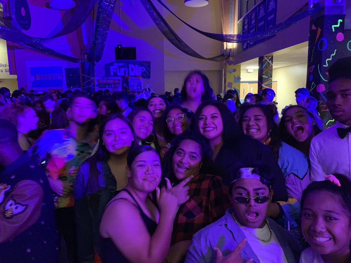 GMcGhee18's tweet photo. If you aren’t here at #HOCO2019 then you are missing out. @ChrismanBears https://t.co/RXrkGFiT4c