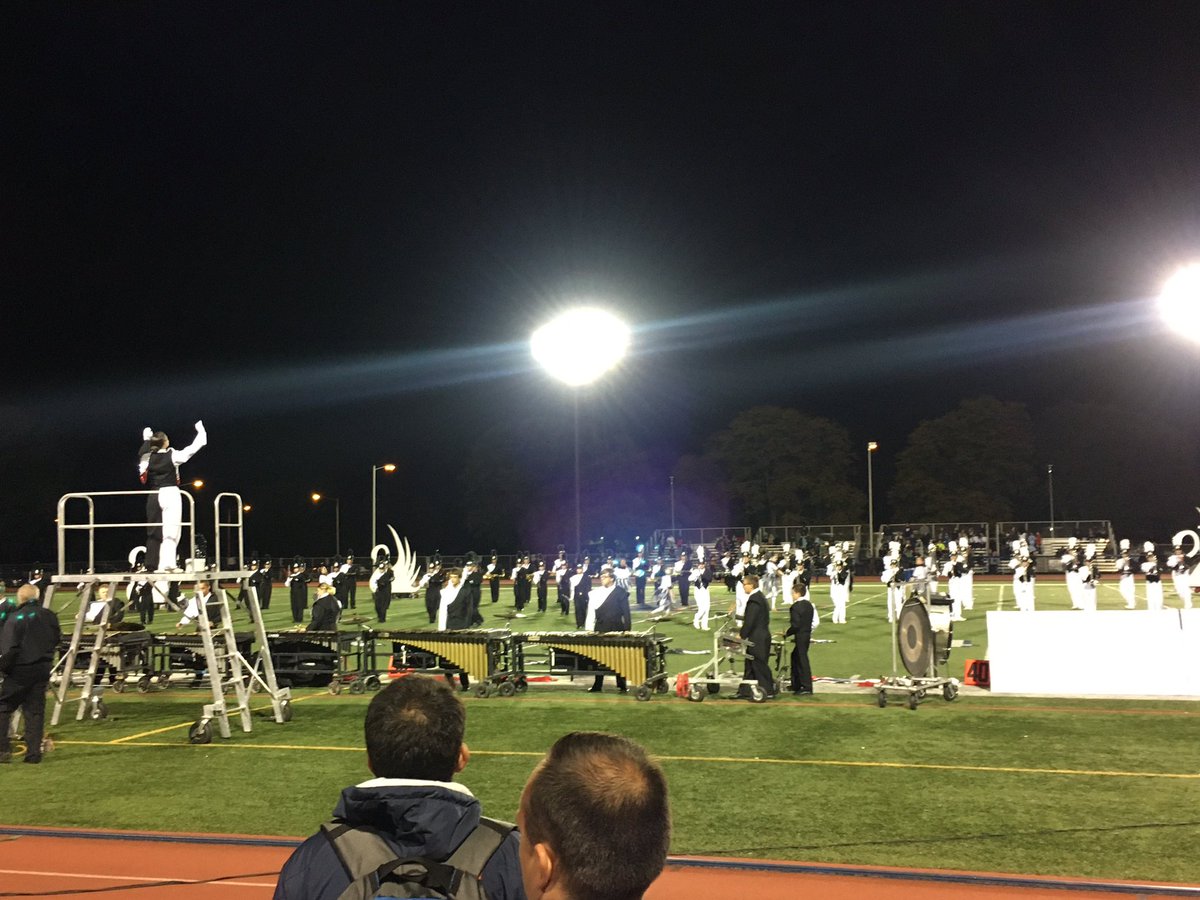 MrLawrence_LCSD's tweet photo. A beautiful night for the Liverpool Marching Band Home Show!  Great job Warriors! https://t.co/TL4GX8REvh