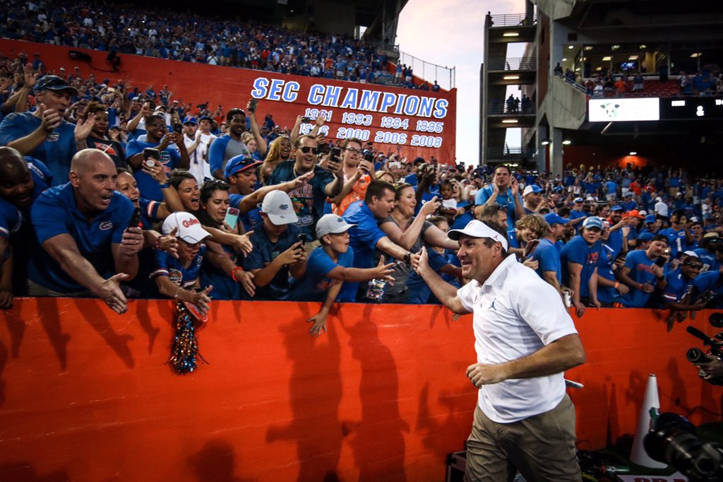 GatorsFB's tweet photo. 🗣 T H A N K   Y O U 

#GatorNation 
#TheSwamp 
#BeatAuburn https://t.co/bSmDjQ5tuV