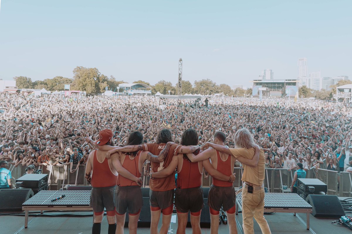 judahandthelion's tweet photo. ACL for the first time.  Unbelievable. Thank you. Be back same time next week. Xoxo. https://t.co/uhkjY6nOKr