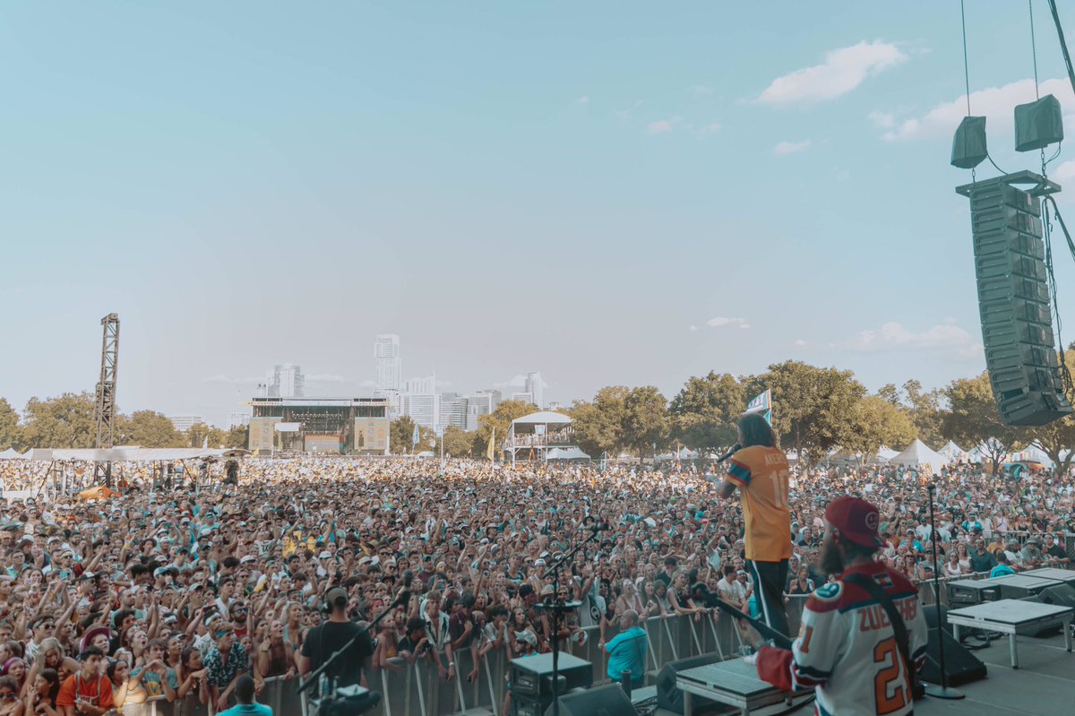 judahandthelion's tweet photo. ACL for the first time.  Unbelievable. Thank you. Be back same time next week. Xoxo. https://t.co/uhkjY6nOKr