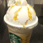 スタバでお芋のフラペチーノを注文したらお姉さんがやっちまった顔をするほど盛りすぎたw