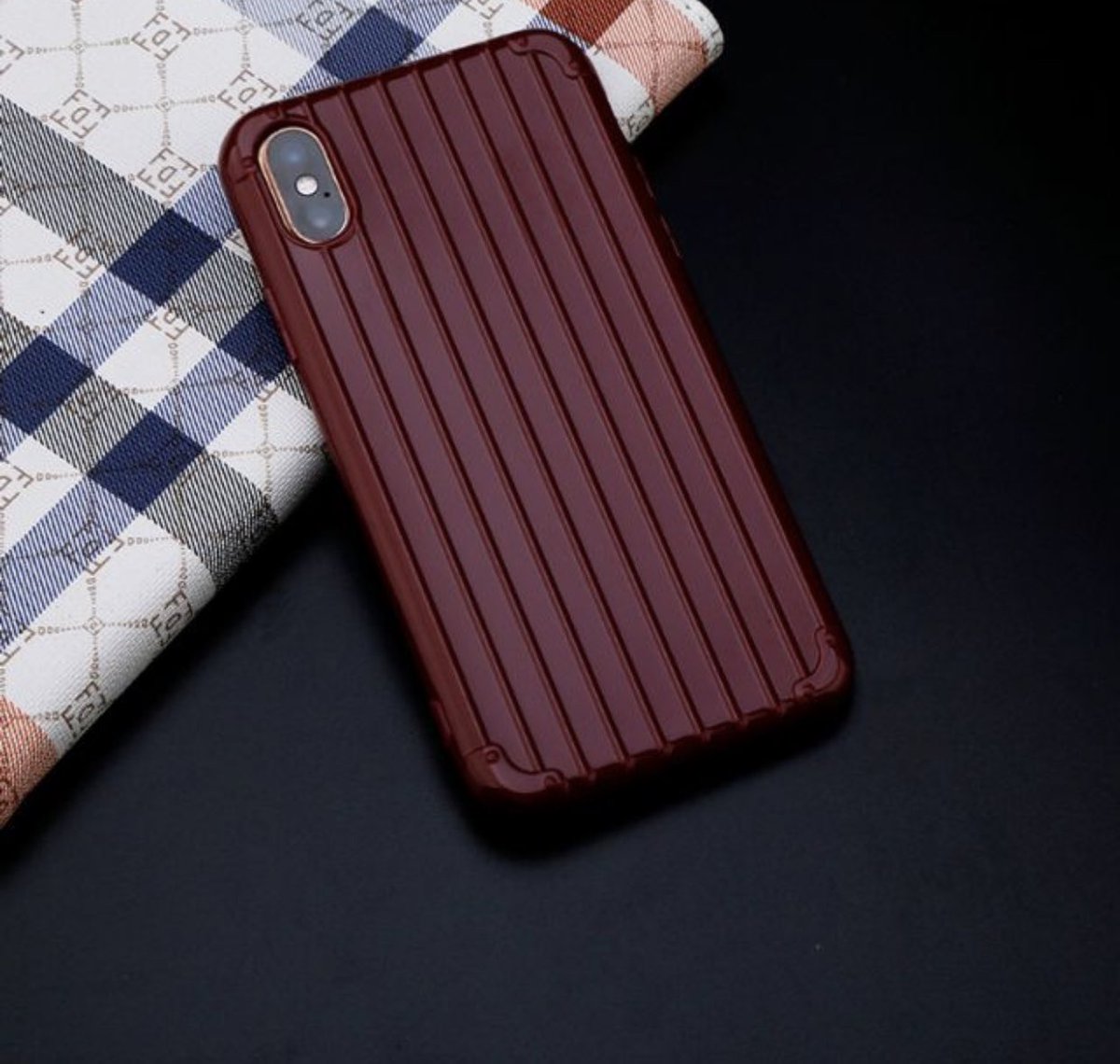 ClassicOnesShop's tweet image. Lugage Iphone case
Color: blue &amp;amp; maroon
Available for iphone: 6/6s, iphone 6+/6S+ &amp;amp; 7+/8+
Price: 100 pesos
#case #caseph #casing #casingph #casetify #castifyph #iphone #iphoneh #apple #appleph #twitter #twitterph