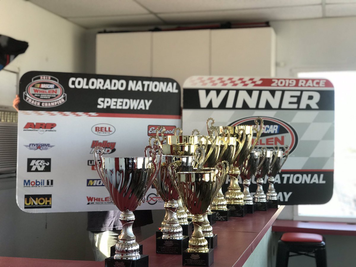cnsracing's tweet photo. Tonight’s winners are taking home some good lookin’ @CocaCola Challenge Cup trophies! #cnsracing #challengecup #weloveracing #nascar #hometrack #turnleftgofast #shorttrack #letsgoracing #elitevtwin #msfp #snapon #letsgoracing #racefans #greenlight #trickrtreat #nostop #cocacola https://t.co/SAUkXKTgZE