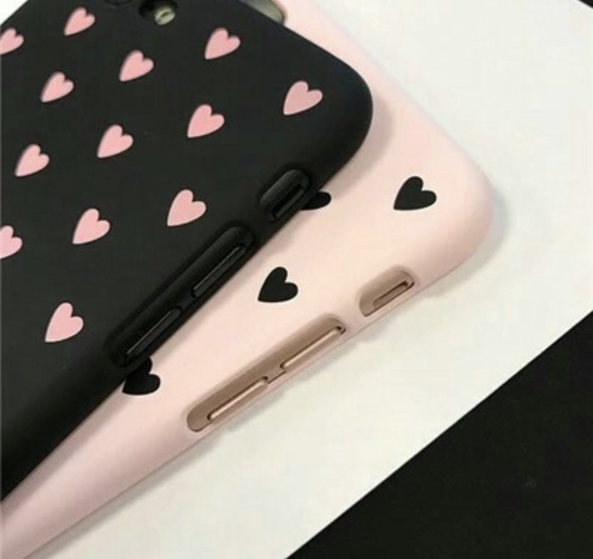 ClassicOnesShop's tweet image. Heart Iphone case
Color: black &amp;amp; pink
Available for iphone:5/5S/5SE, 6/6s, iphone 6+/6S+, 7/8, &amp;amp; 7+/8+
Price: 100 pesos
#case #caseph #casing #casingph #casetify #castifyph #iphone #iphoneh #apple #appleph #twitter #twitterph