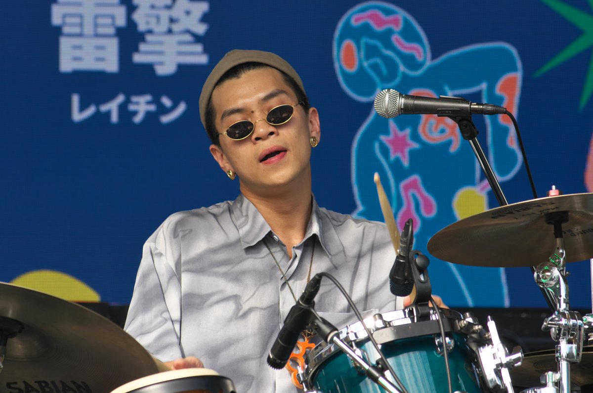 bee_flute's tweet photo. 2019 Taiwan Beats in TOKYO
Taiwan Plus からもう一週間。
雷擎 l8ching レイチンさんのLive Photo
ドラムを叩きながら歌う姿がメッチャ格好良かった。
#雷擎
#l8ching
#レイチン
#TaiwanBeats
#台湾ビーツ
#TAIWANPLUS
#上野公園 https://t.co/ihnlFZ0tYD