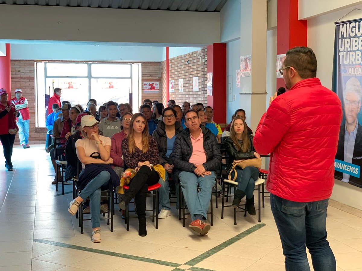 AndresFelCortes's tweet photo. Gracias a los cientos de amigos que nos acompañaron el día de hoy. Hoy Suba dice: ¡Este es nuestro tiempo! 🚩 #L91 #Salmo91 Samir Abisambra #L4 https://t.co/5xbKeur9xf