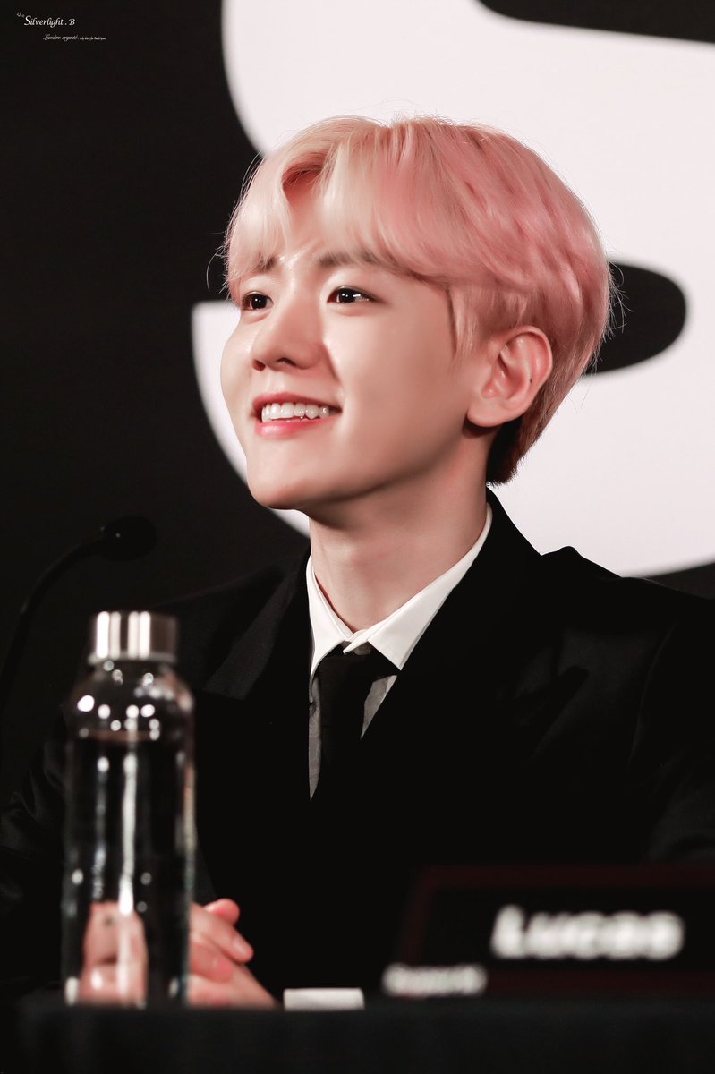 juxmmmin1644's tweet photo. I love you 3000!❤❤❤ #BAEKHYUN #SuperMtheFuture #superm #SuperM_Jopping #SuperMShowcase https://t.co/5xiKahdpfd