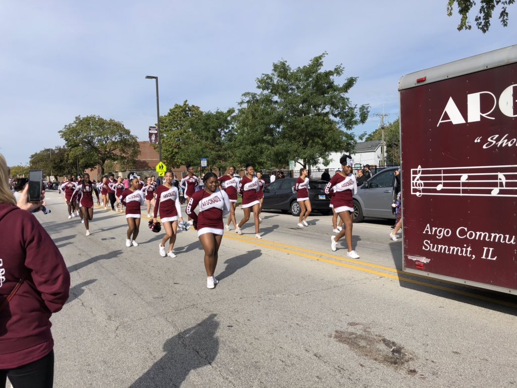 argohs217's tweet photo. Argo Homecoming Parade #argohoco19 #argo100years #missillinois https://t.co/LxUHgOCyLA