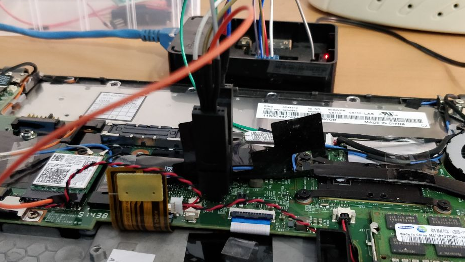 LEXOmx's tweet photo. He corrido con suerte y ha llegado al #HackLab una Thinkpad X240 para experimentar, sin oportunidad de instalar #Coreboot y lo único en lo que he conseguido avanzar un paso (sin gran dificultad) es en "neutralizar" la puerta trasera de Intel ME con la herramienta #me_cleaner https://t.co/BBLjANvOsr