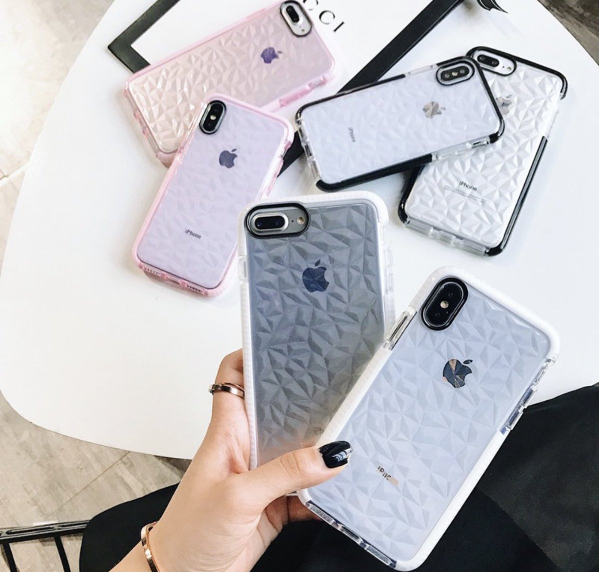ClassicOnesShop's tweet image. Crystal Transparent Iphone case
Color: black, pink &amp;amp; white transparent
Available for iphone: 6/6s, 6+/6S+, 7/8, 7+/8+, X/XS, XR, &amp;amp; XS MAX
Price: 100 pesos
#case #caseph #casing #casingph #casetify #castifyph #iphone #iphoneh #apple #appleph #twitter #twitterph