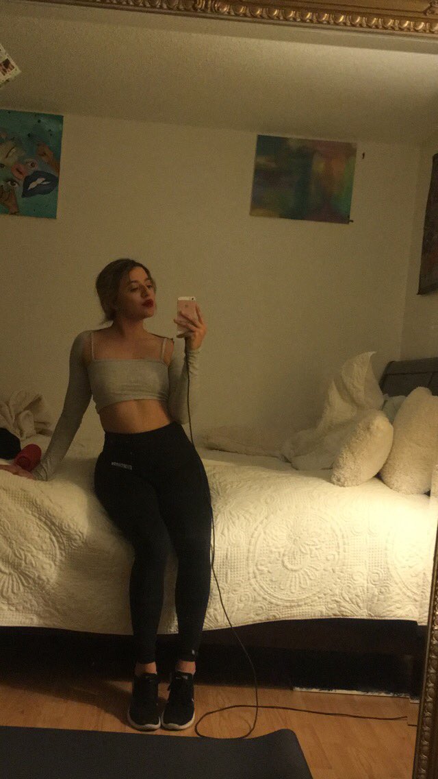 Natalie13Avila's tweet photo. 🖤 https://t.co/mdWqXeiuEx