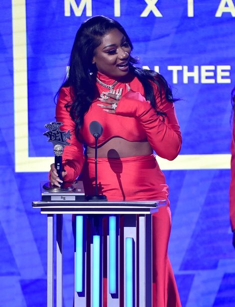 Congrats to Megan Thee Stallion on winning ‘Best Mixtape’ for ‘Fever’ #HipHopAwards 🔥