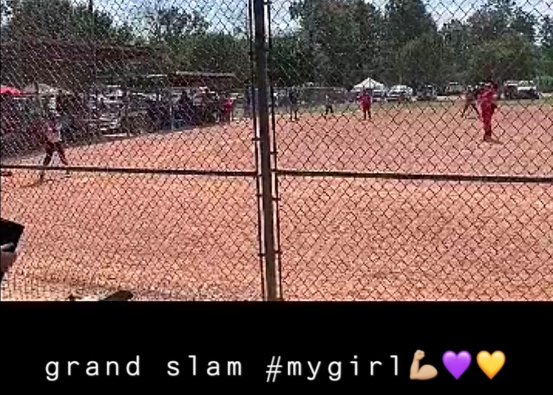 annboone1's tweet photo. #milli
#cenlatigers💜💛
#grandslam 
#homerun
#gooddayforsoftball https://t.co/JQGMqpKH3K
