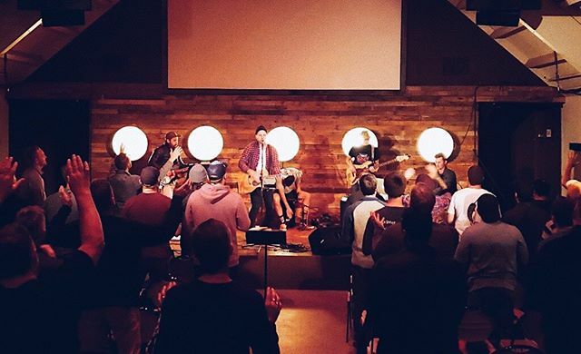 brian_albright's tweet photo. I used to be cynical about men’s retreats, but then I went to one with my church and I saw what God can do when a bunch of dudes go up a mountain together. Completely unashamed worship. It’s inspiring and fills me up for another year. Love these times to… https://t.co/HKxYsL740j https://t.co/29pB2y6rhx