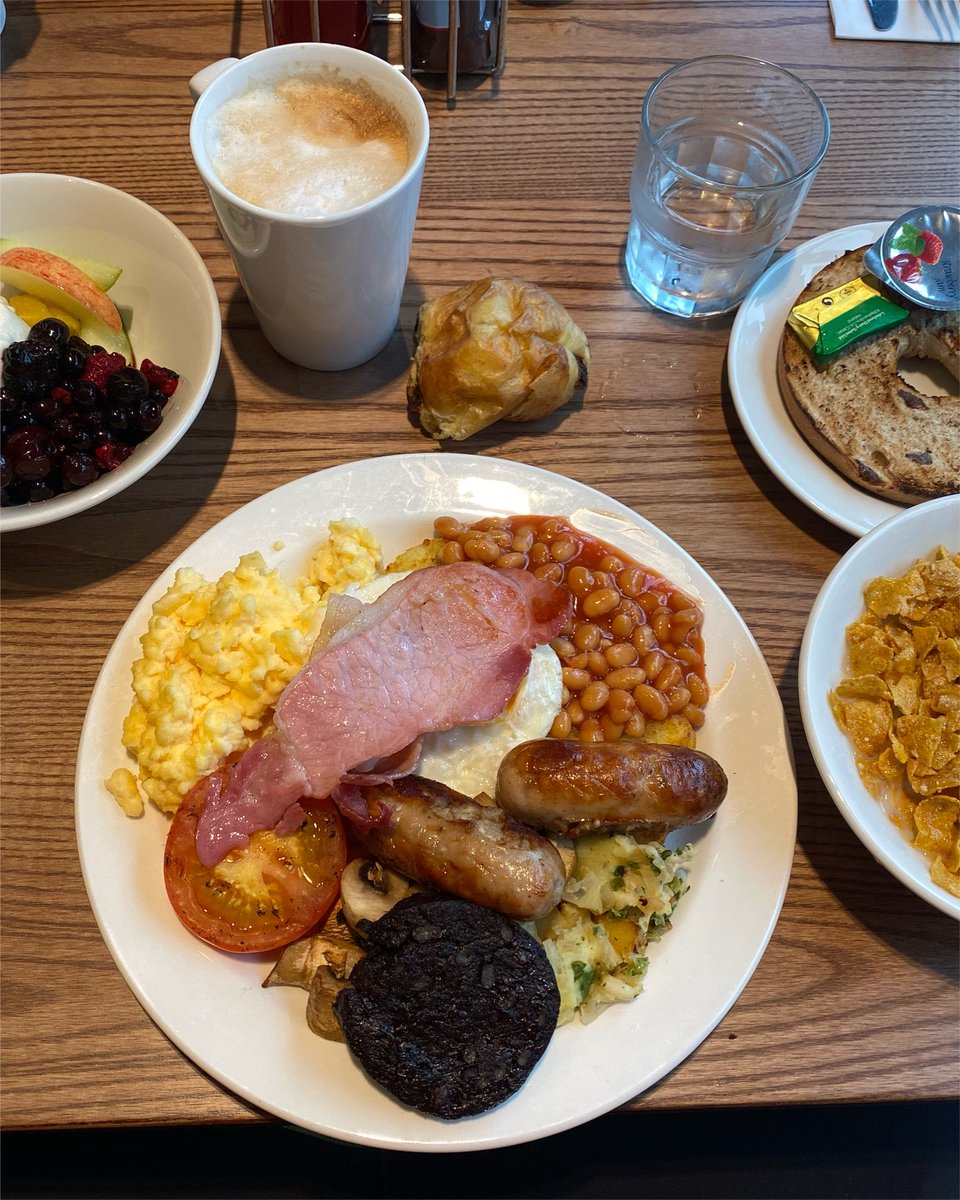 I’ve stayed at some fancy pants hotels over the years but I’m yet to get a better breakfast than the Premier Inn! £9.50 all ya can eat! Oh and I do! This is not an ad, just my opinion although if they need a new Lenny Henry lemme know!