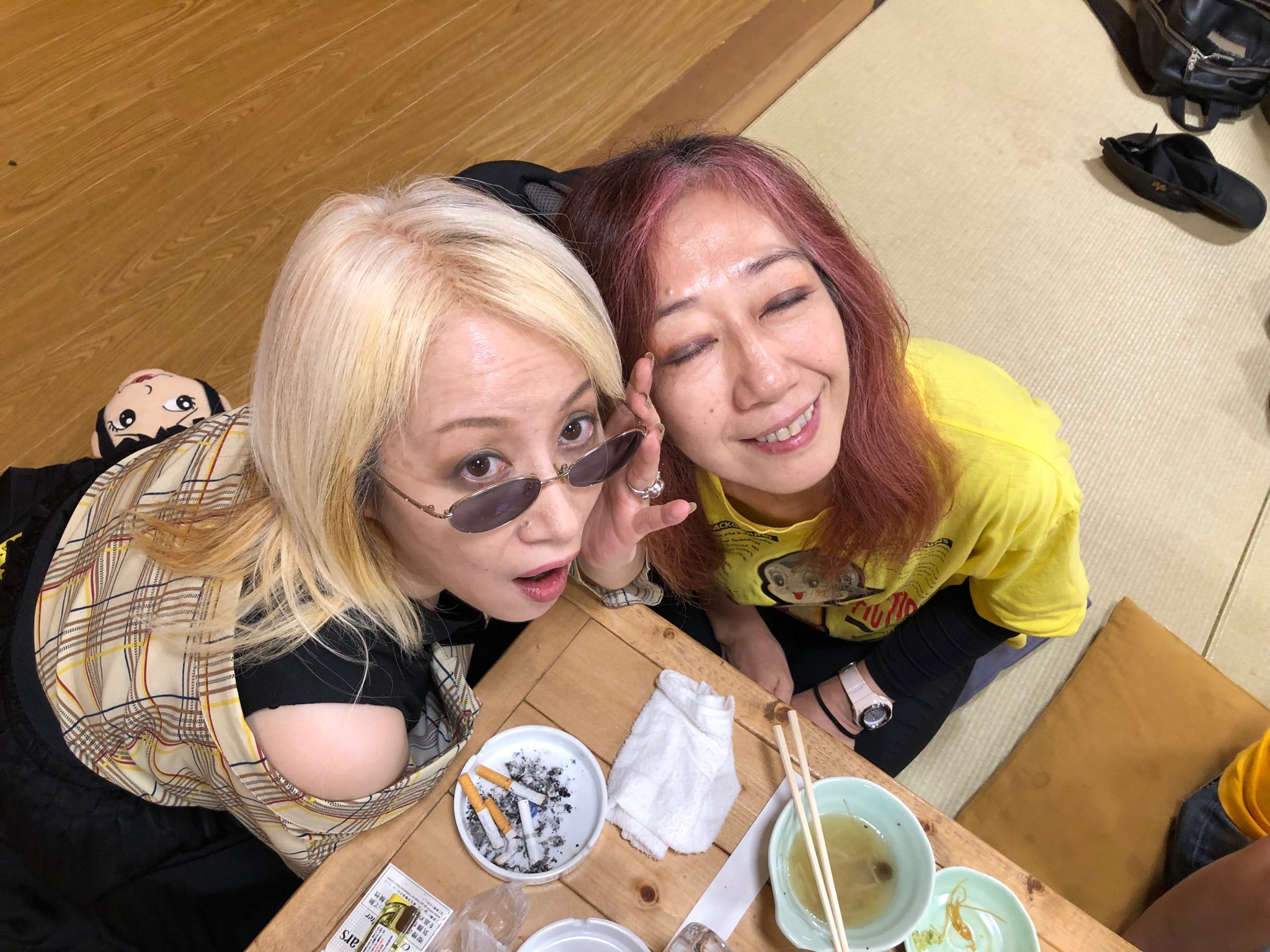いさやまもとこ 麻雀漫画家大会打ち上げ中 T Co Neipfghbav Twitter