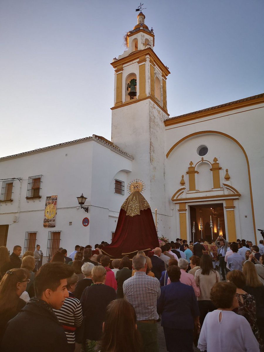 Momentos del Rosario de la Aurora de Mª Stma. de las Lágrimas.
