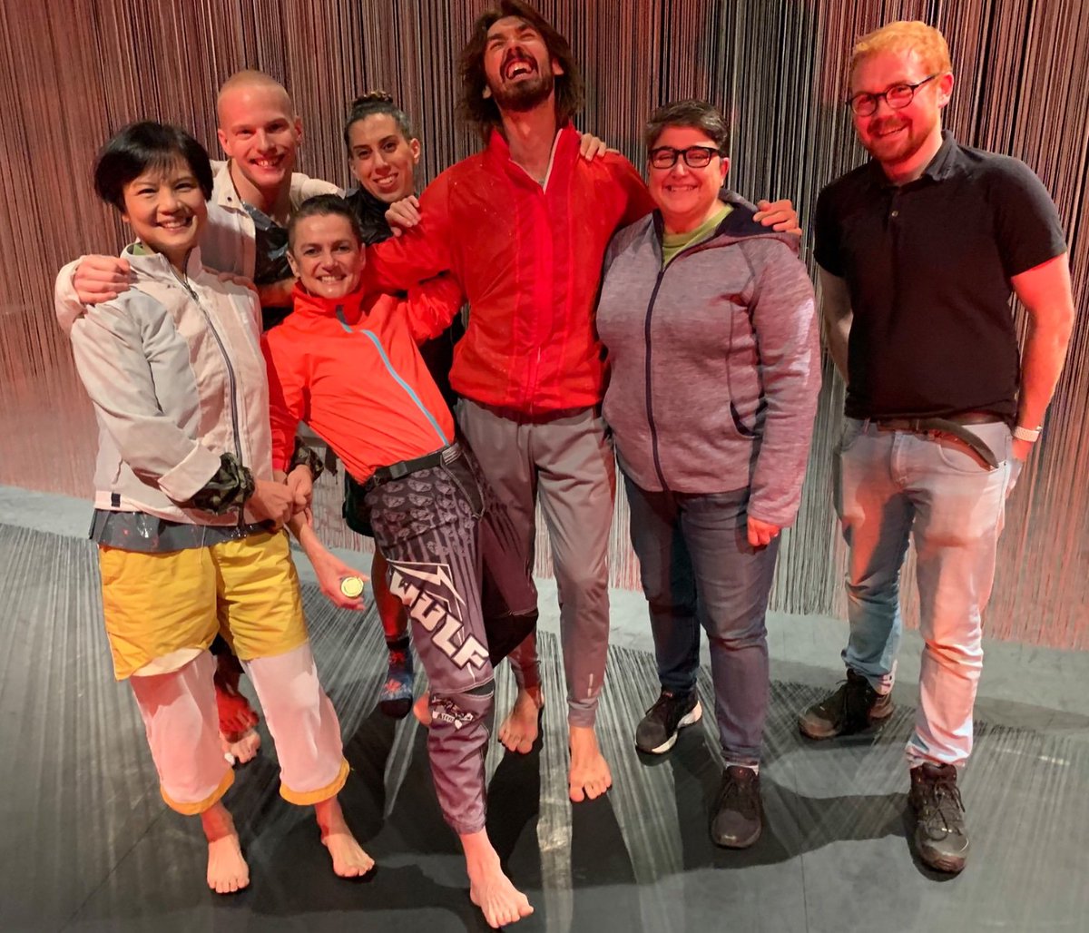 Taith iCoDaCo trwy Gymru wedi dod i ben nos Wener. Diolch bawb a diolch Caerfyrddin! #itwillcomelater #wediwent <a href="/iCoDaCo1/">iCoDaCo</a>