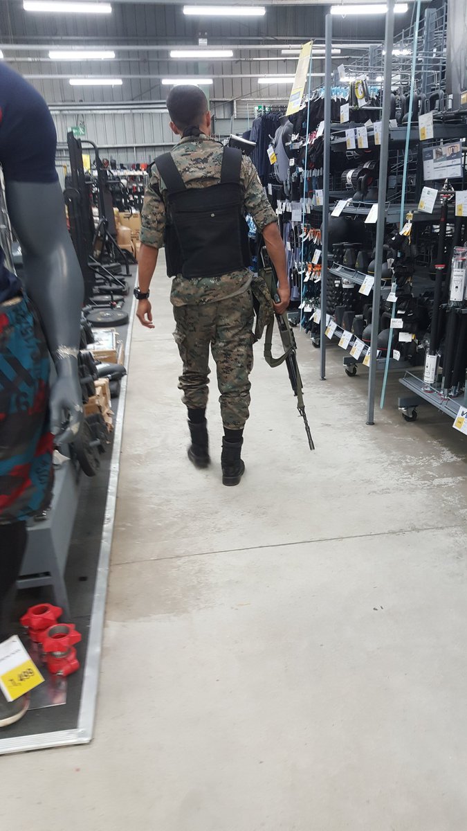solo_pilot's tweet photo. @Decathlon_India #Guwahati looks beseiged by SF10 Commandos from @MeghalayaPolice on #MahaAshtami While they look good in their combat dress and automatics, it makes sense to leave the guns outside the stores. There are small kids and others shopping inside @anirban1970 https://t.co/pJtu7pya83