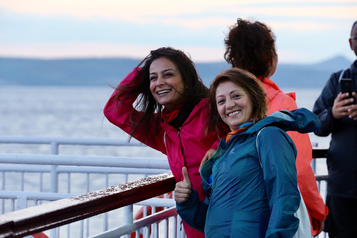 gelibolumaraton's tweet photo. 🛳 Hep birlikte maraton alanına geçiyoruz. 🌿

#AdımlarFidana
#TurkcellGeliboluMaratonu https://t.co/ujXaxsysvi