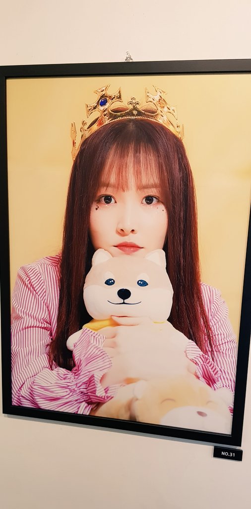 wishful_1207's tweet photo. 가을에는 유주에게 편지를 써보아요.
유주 사진 전시회 놀러오세요~
#윶전 #유주전시회 #fallinyu #가을편지 https://t.co/bB6T0iDOdP