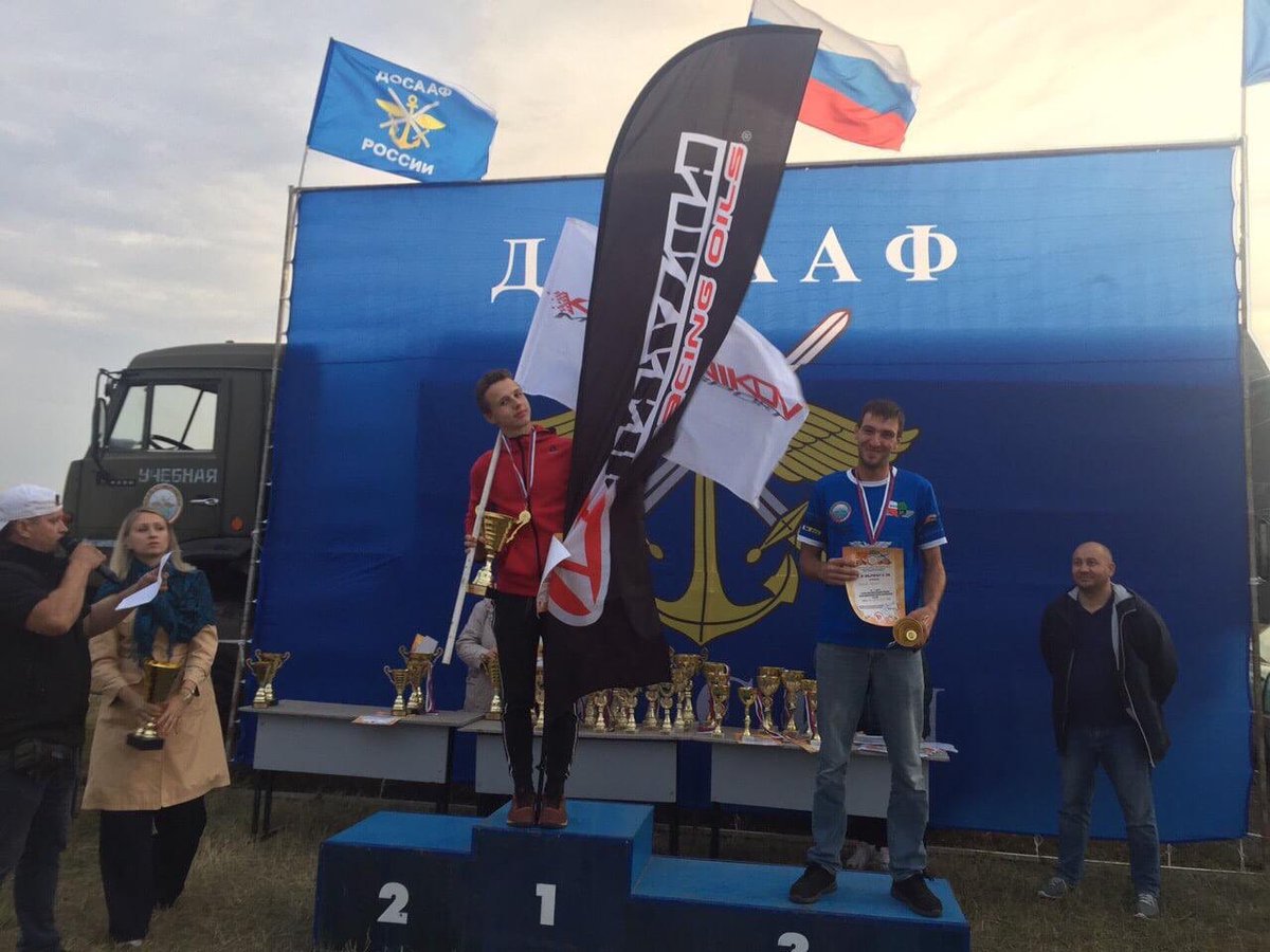 GARAGE266's tweet photo. 1-е место! Андрей, наши поздравления!
3-й этап Кубка России ДОСААФ (#maxima #maximaracing #maximaracingoils #garage266 #гараж266) https://t.co/76qis1qL4P