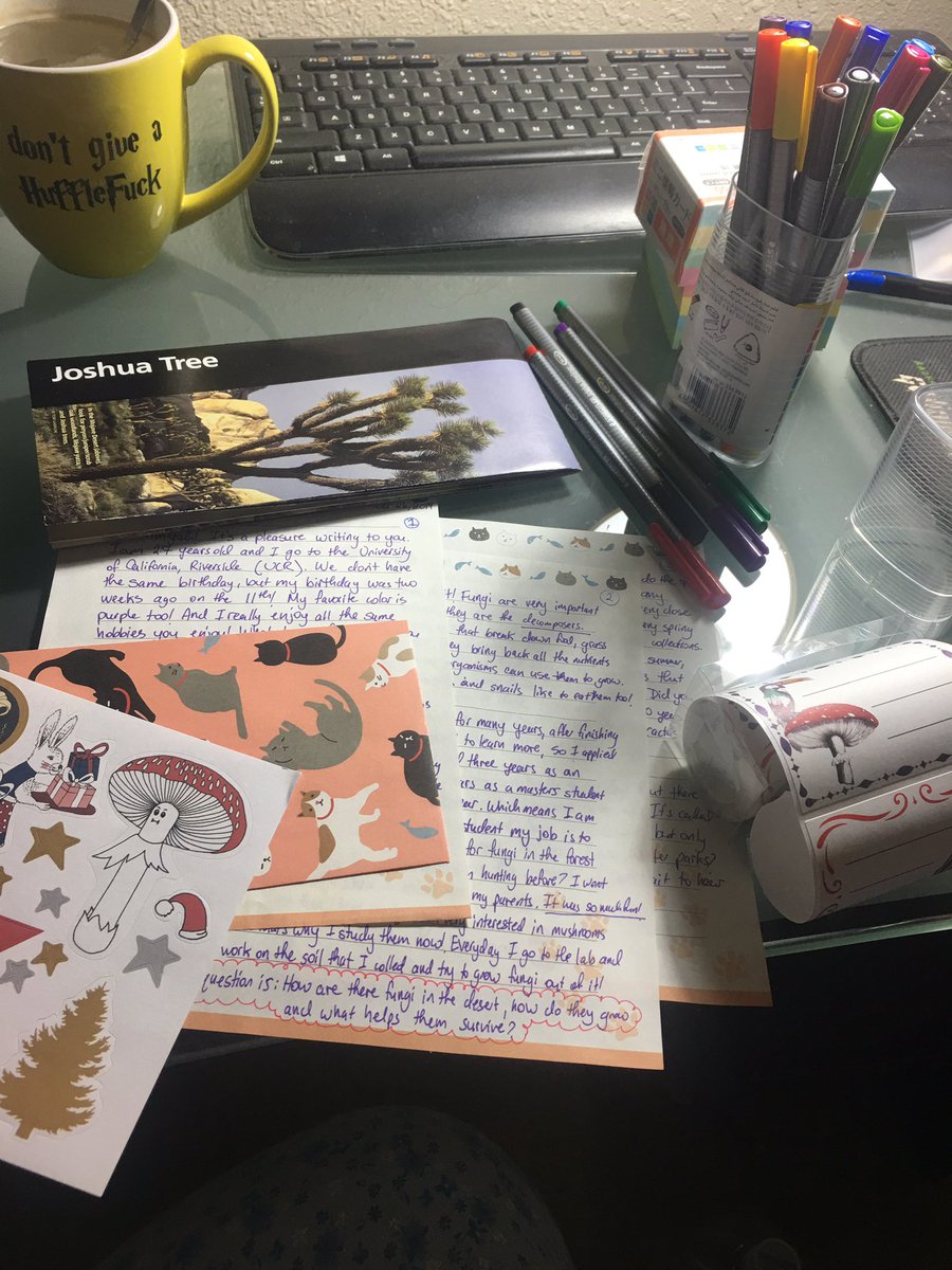 TaniaKurbs's tweet image. Finally finished writing up my prescientist's letter. I'm excited to use all my Fungi relevant stationary plus some cat ones too 😸🍄I'm also including a guide to Joshua tree, maybe it'll help her envision a desert scape better! @LettersPreSci #firstletter