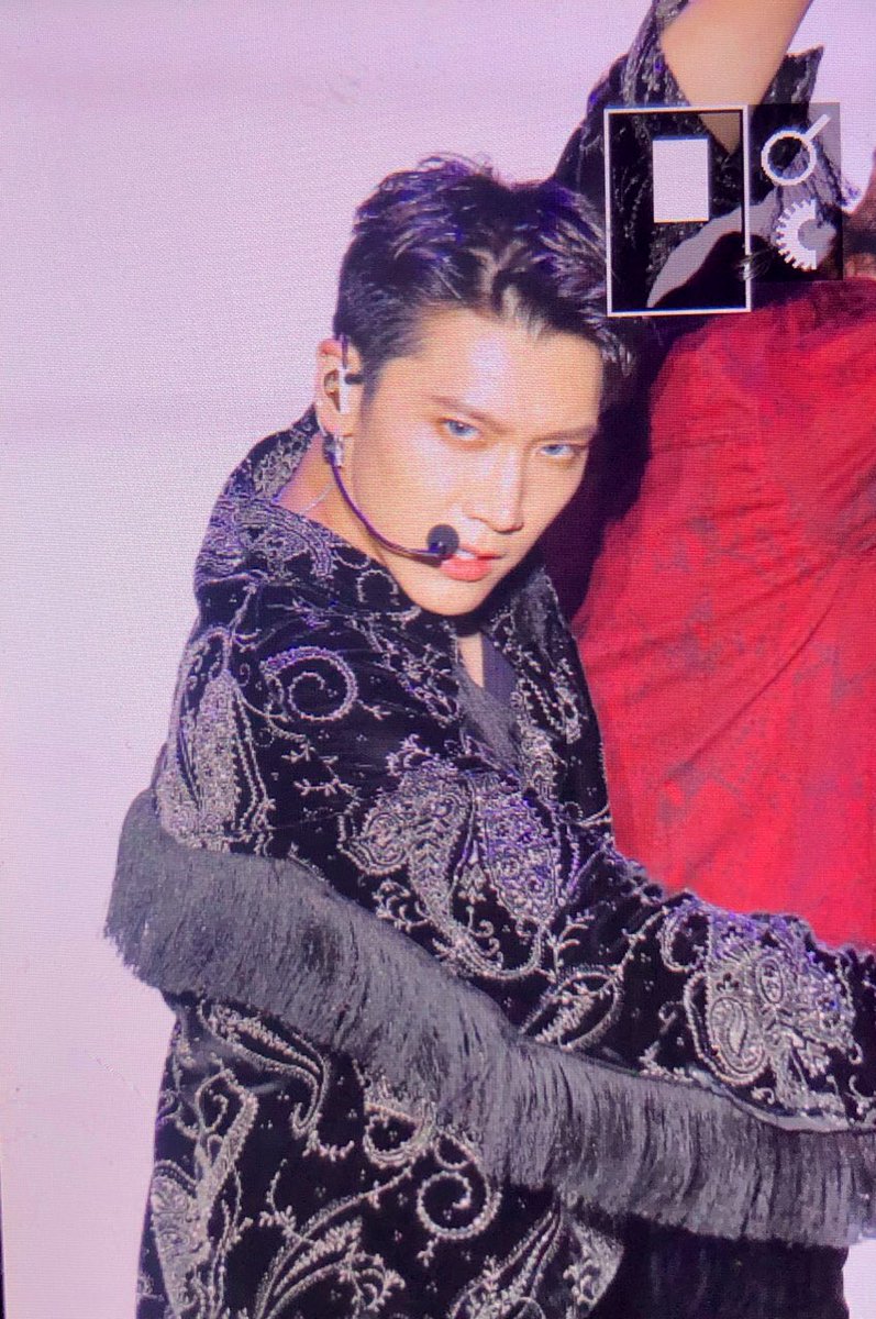 Sentimentalfly's tweet image. 05/10/2019 #Ten #SuperM #SuperM_TEN_inHollywood