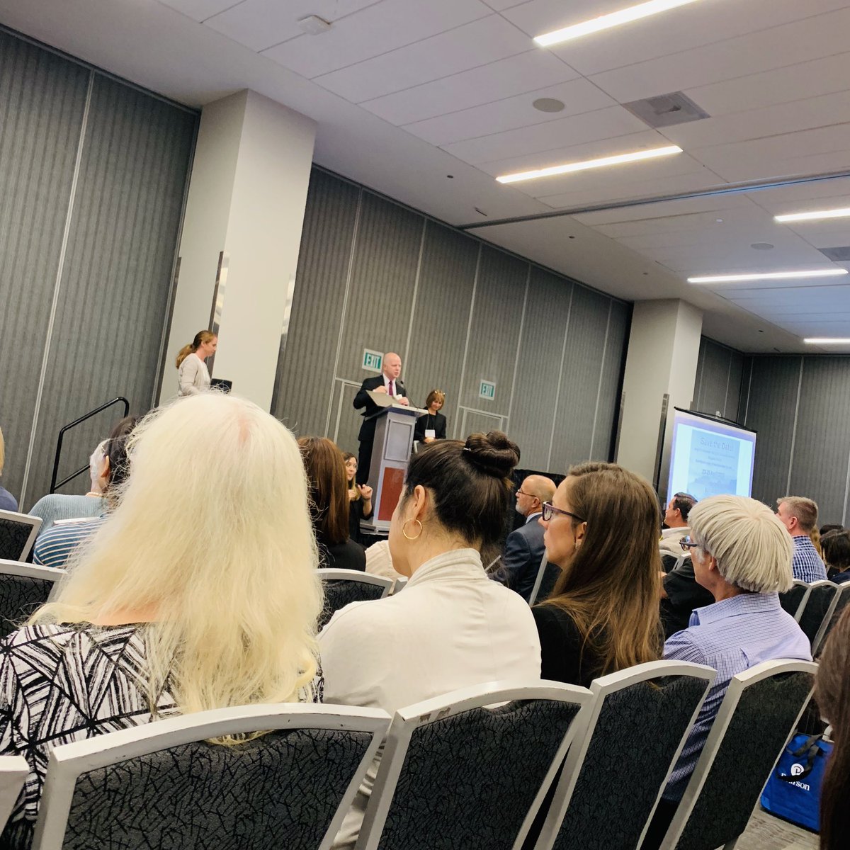sitong_peng's tweet photo. HAPPY 50th BIRTHDAY, CATESOL!!! 🎂🎉 @CA_TESOL #CATESOL19
Thanks to all my professors for giving me the opportunity to attend this conference, and thanks to all my classmates for their support and company. Love you all!!! ❤️🧡💛💛💙💜 #PepperdineTESOL @PeppGSEP https://t.co/r9rjANcOZ8