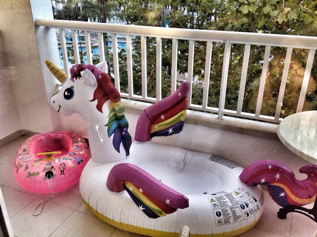 This can only mean one thing. It's holiday time with Mrs G and the grandchildren ☀️⛱ Let the fun times begin 🤓