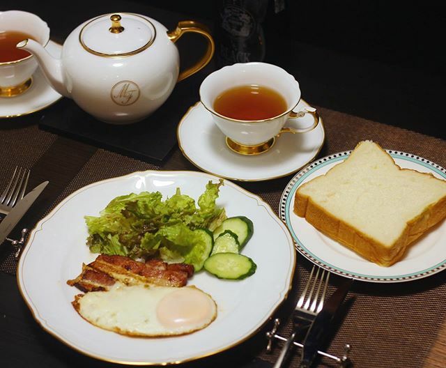 _pino_chocolat's tweet photo. 今日のお昼はゆっくりおうちで🍳🍞σ(´~`*)ムシャムシャ
#mariagefreres #blackmagictea
#乃が美の食パン https://t.co/naVg1FKd3L https://t.co/htRQ9ZA0oF
