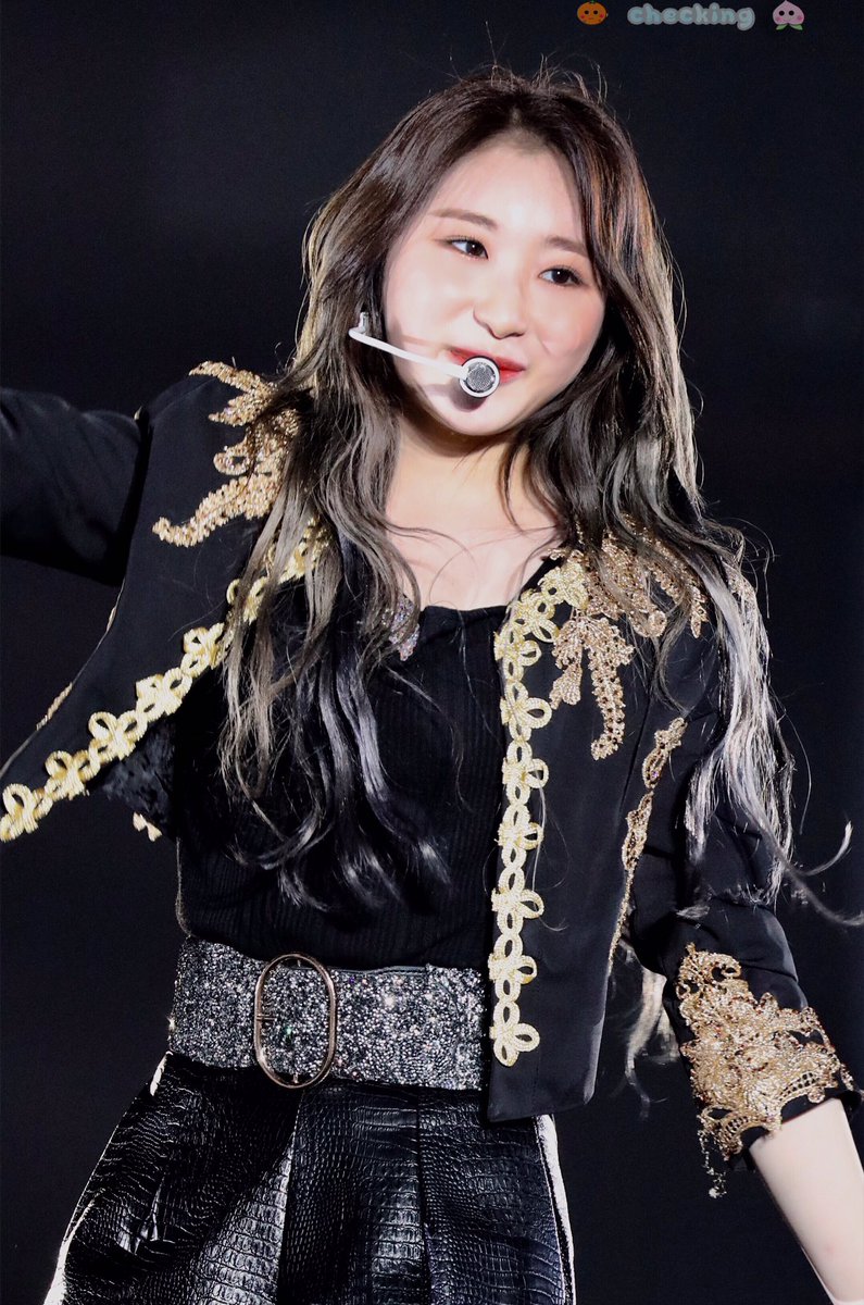 checking_M's tweet image. 191005 TGC  HQ
 아이 콘택트!  눈이 마주있어? ㅋㅋㅋ👀
#Chaeyeon #leechaeyeon #이채연 #チェヨン #IZONE