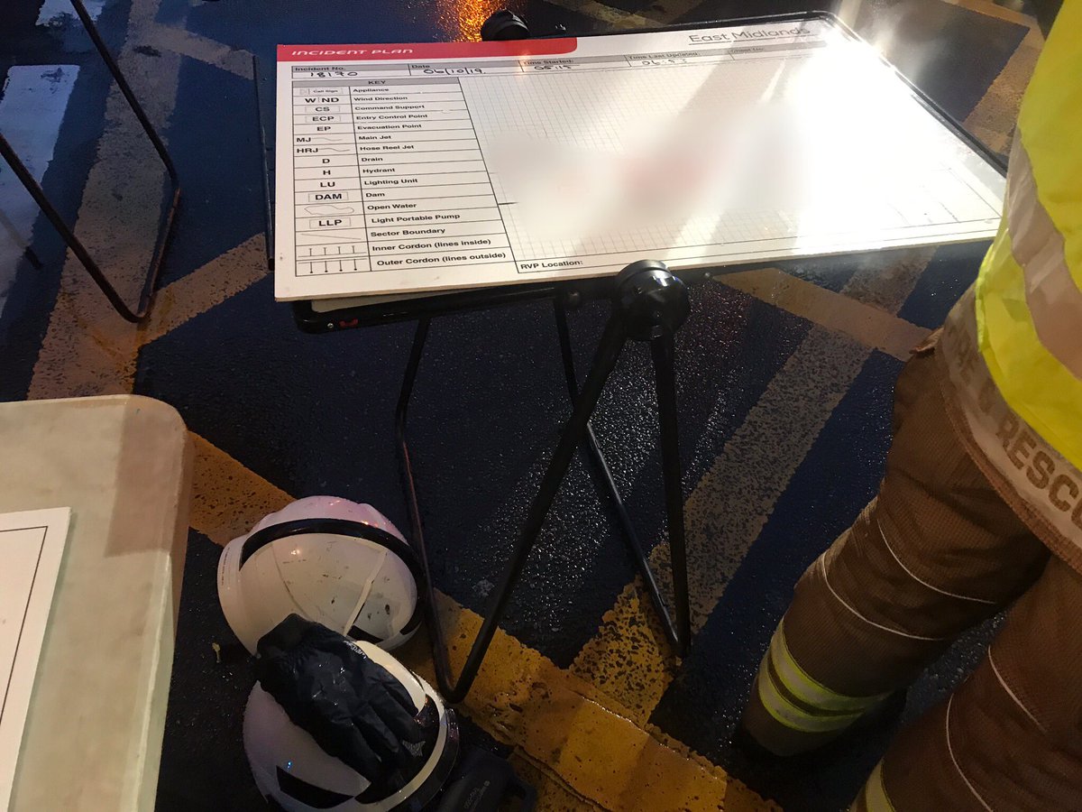 Great to see our new <a href="/EastMidsRIT/">East Mids RIT</a> incident command boards in action at this incident. <a href="/UKFireandRescue/">UK Fire and Rescue</a> And <a href="/jesip999/">JESIP</a> principles being used on the fire ground with blue light partners. Positive feedback from crews too! 👍🏻 <a href="/ashhildred/">Ashley Hildred</a> @lincspolice <a href="/EMASNHSTrust/">East Midlands Ambulance Service NHS Trust</a>