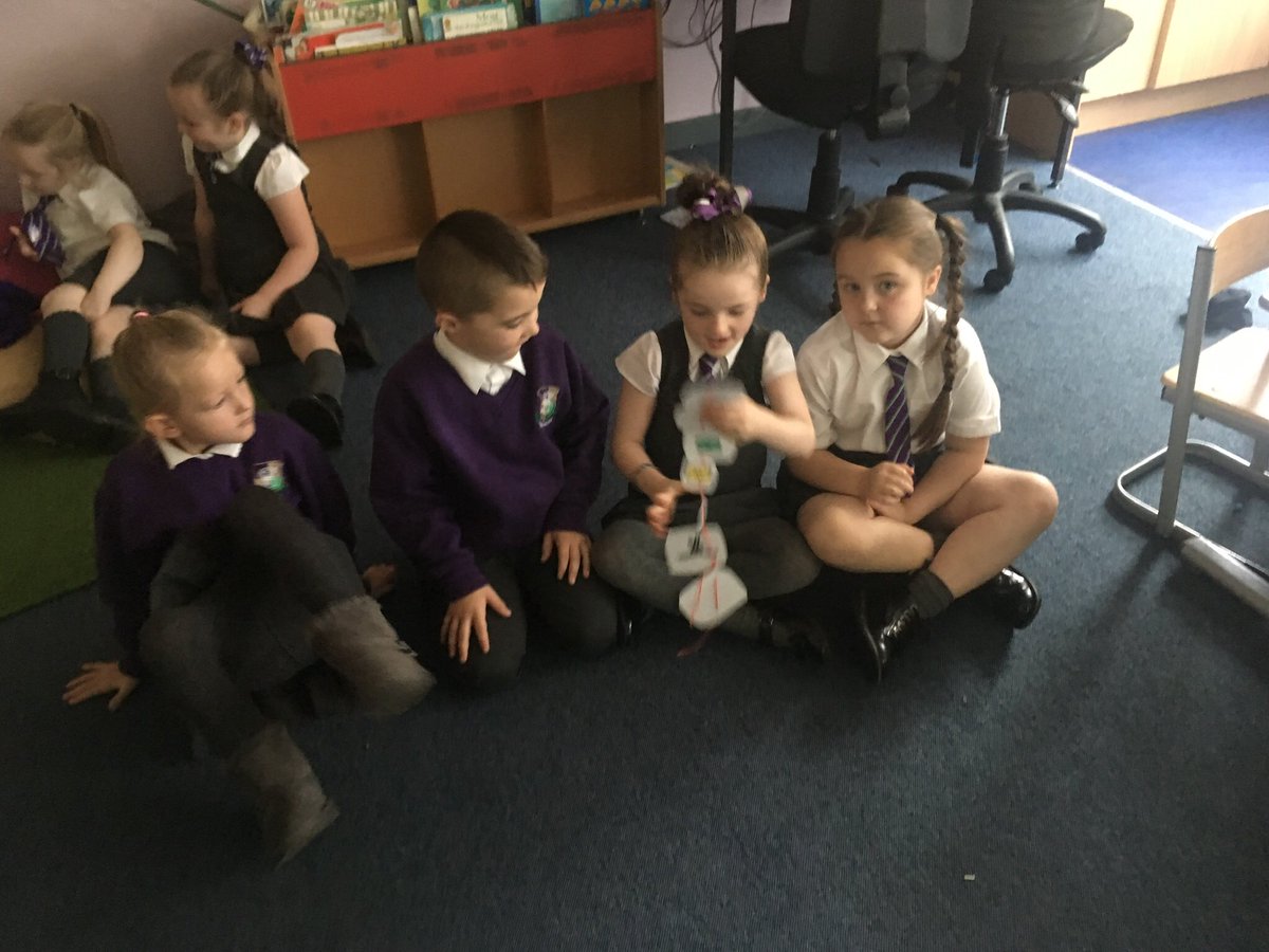 MrsLaytonpri's tweet image. We have been learning to retell a story. Working together, we used retelling ropes to discuss what happened at the beginning, middle and end of the story. #litforall