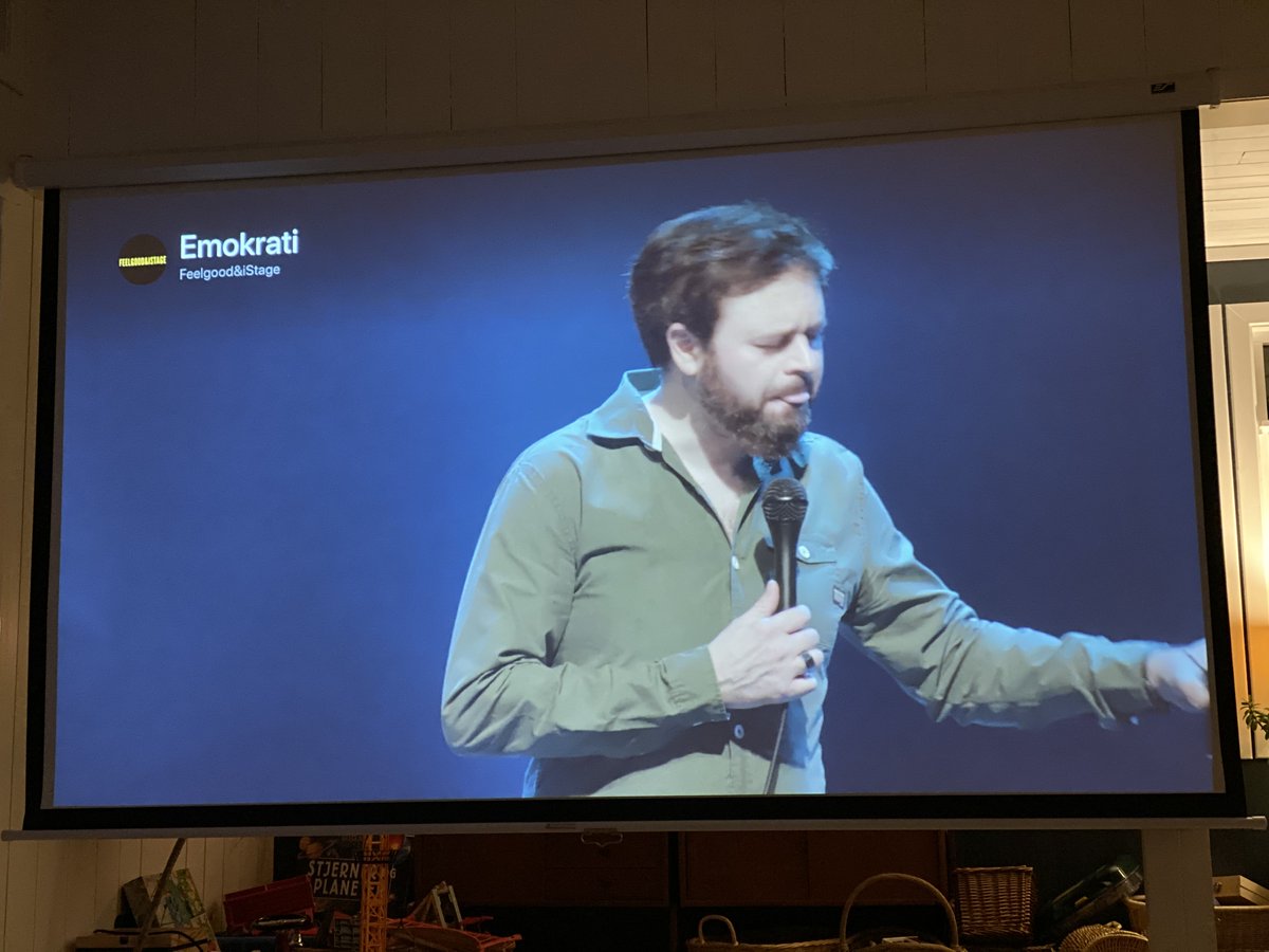 elling's tweet image. Når dama må på do og du pauser Emokrati helt perfekt #denfølelsen @dagsoras