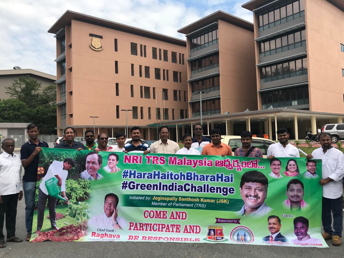 SantoshKumarBRS's tweet photo. It’s heartening that 
#GreenIndiaChallenge largely inspired people in India and abroad. I am happy that after #UK, it’s #Malaysia has taking it forward by nominating their acquaintance back in Telangana.
#HaraHaiTohBharaHai 🌱🌳.
@MalaysiaTrs
@Raghavtrs
@IgnitingMindsIn https://t.co/IL0JXmOC8U