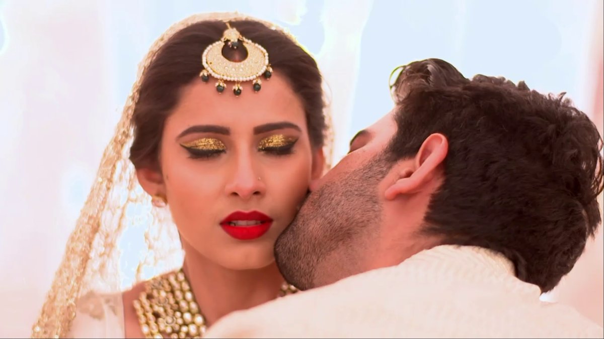 adnishivrun's tweet photo. Love to hate
Hate to love 
The journey was short but  beautiful, unique, impactful that one will never ever forget #ipkknd 3 #ipk3 #isspyaarkokyaanaamdoon 3 #adni #shivrun sizzling🔥onscreen couple @BarunSobtiSays @shivanitomar09  miss u so much😢 #6thoct😢 https://t.co/YECTzsZZmN