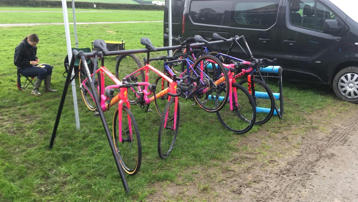 The pink n purple <a href="/BanjoCXDevTeam/">Banjo Cycles CX Development Team</a> <a href="/Spesh_Newbury/">Specialized Newbury</a> <a href="/Specialized_UK/">Specialized UK</a> bikes ready for the mud! #BANJOCX