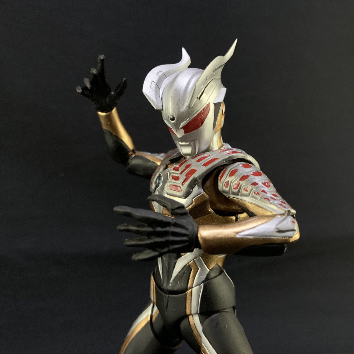 改造品S.H.Figuarts ダークロプスゼロ 改造品S.H.Figuarts ダークロプスゼロ ULTRA-ACT ダークロプスゼロ