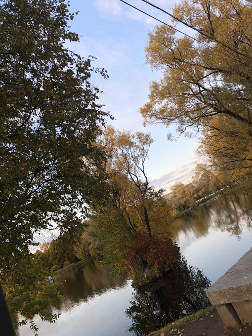 Autumn in Saint-Petersburg 🍂 🍂 🍂 so beautiful 😍🙂😋 #autumn #russia https://t.co/wt3bsR3ecG<a href="/tag/russia"class="tags"><span>#russia</span></a><a href="/tag/autumn"class="tags"><span>#autumn</span></a>