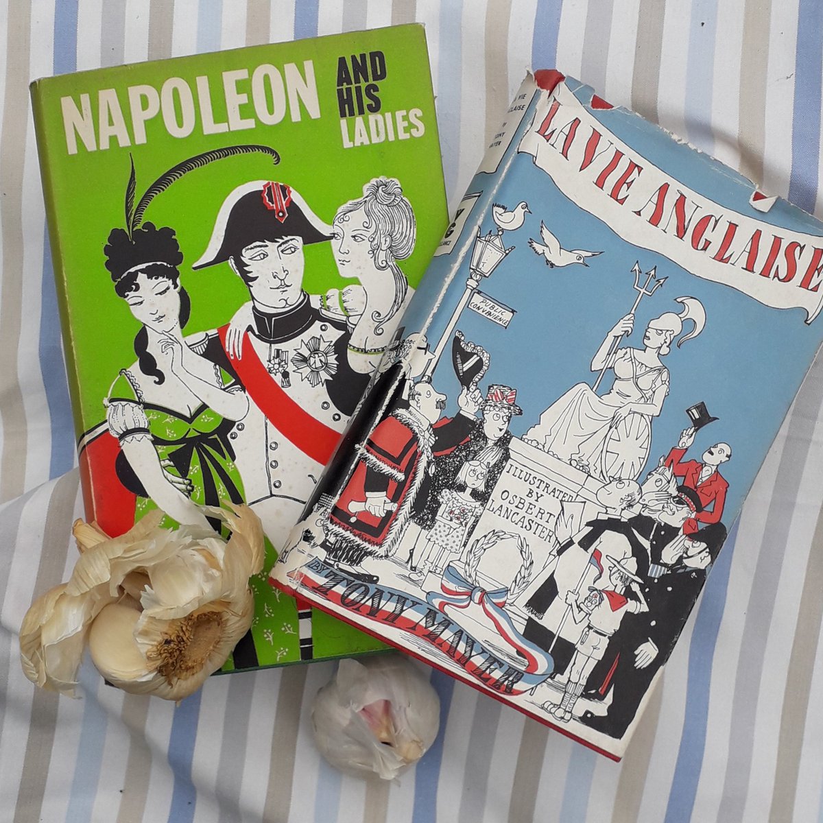 Second hand book lover. A couple of recent vintage finds which appealed to my 'entant cordialle' leanings. #booklovers #thechap #vintagebooks