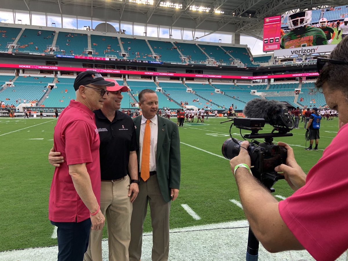 Carla_Rivera's tweet photo. Yesterday was my first college football game-guess who is a new fan?! 🏈 This #UMPinkGame was so fun to work on. Sad we lost, but I’m still a fan! Thank you, @KaplanSportsUM and @DrSDNimer for all you do for the community! #LoveMyJob #SylvesterGoesPink https://t.co/yrN8EBy4UY