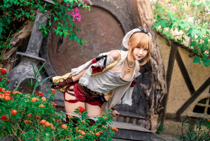 Twitterのコスプレ画像18