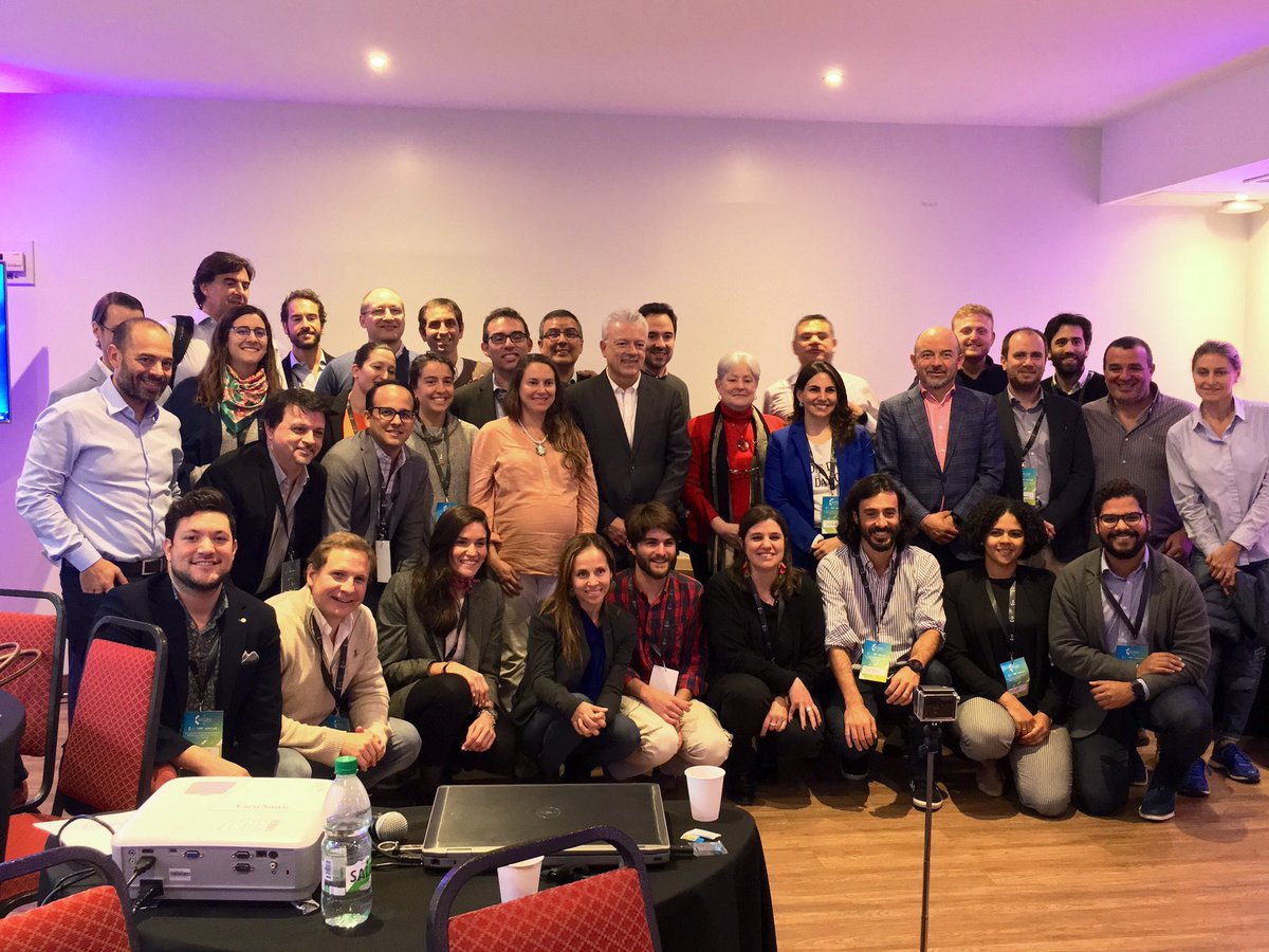rocamarcelo's tweet photo. La inversión ángel se trata sobre valores, confianza y fortalecimiento de las relaciones interpersonales! Esto fue mucho de lo que vimos en el #xcalasummit Gracias todos los que hicieron de esto una realidad! https://t.co/ATMpic1Pvk